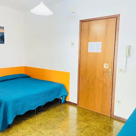 Cozy In A Modern Апартаменты Бибионе